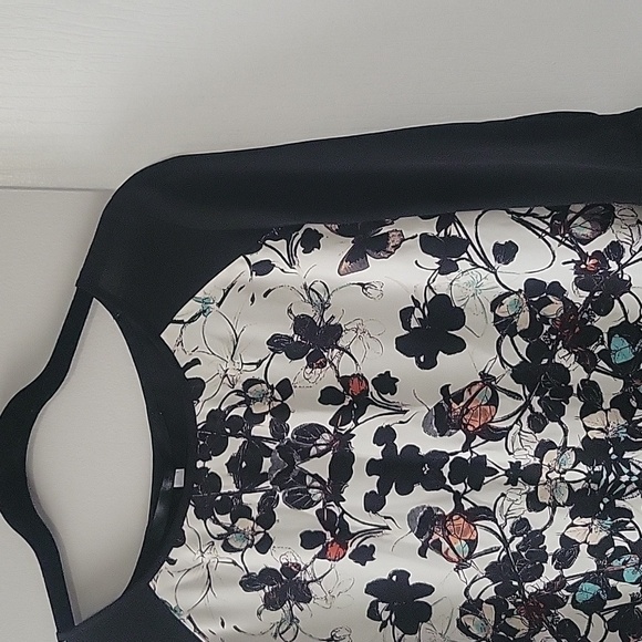 Women top back cut out size M - Picture 2 of 6